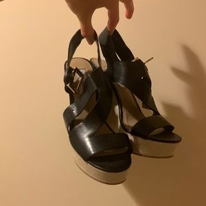 *RARE* Steve Madden Strappy Black Wedges